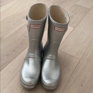 Women’s short Hunter Rain boots sz 9
